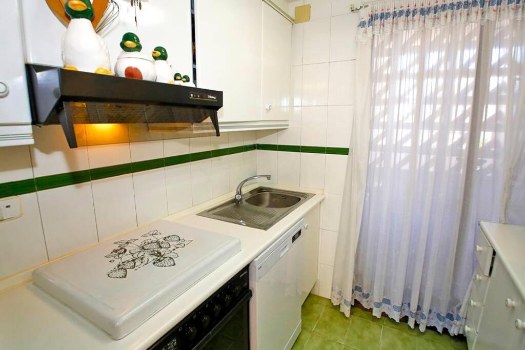 Garden Apartment With Pool And Ac 알리칸테 외부 사진
